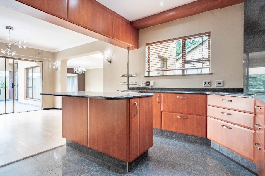 To Let 5 Bedroom Property for Rent in Amanzimtoti KwaZulu-Natal
