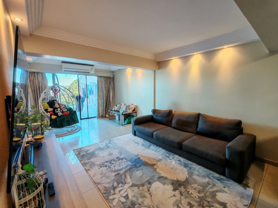 To Let 4 Bedroom Property for Rent in Umhlanga KwaZulu-Natal