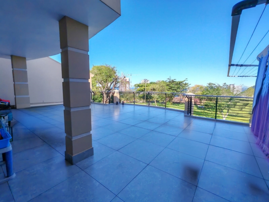 To Let 4 Bedroom Property for Rent in Umhlanga KwaZulu-Natal