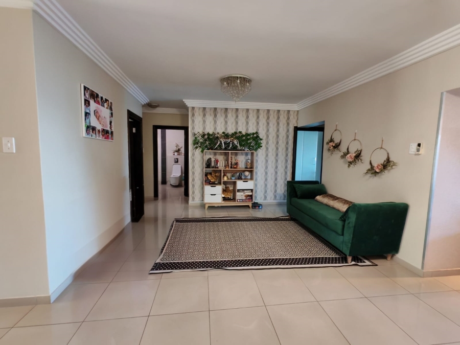 To Let 4 Bedroom Property for Rent in Umhlanga KwaZulu-Natal