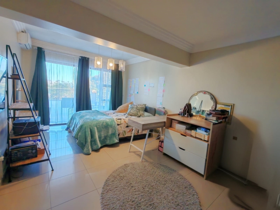 To Let 4 Bedroom Property for Rent in Umhlanga KwaZulu-Natal
