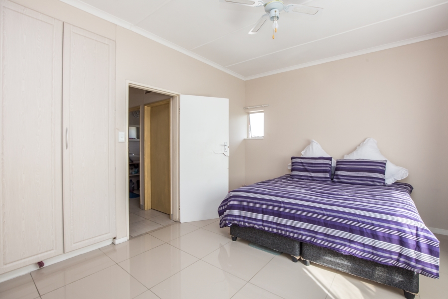 To Let 2 Bedroom Property for Rent in Essenwood KwaZulu-Natal