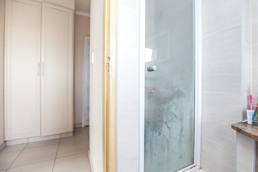 To Let 2 Bedroom Property for Rent in Essenwood KwaZulu-Natal