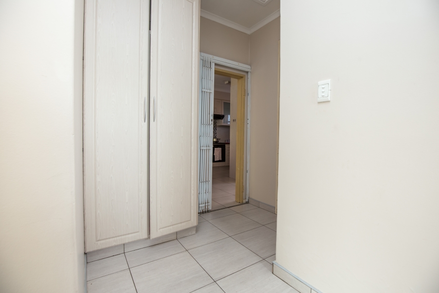 To Let 2 Bedroom Property for Rent in Essenwood KwaZulu-Natal