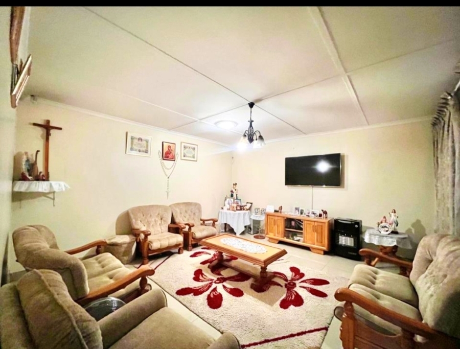 4 Bedroom Property for Sale in Raisethorpe KwaZulu-Natal