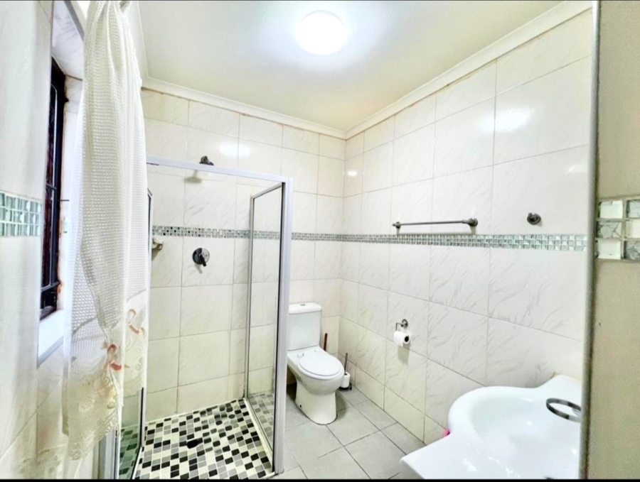 4 Bedroom Property for Sale in Raisethorpe KwaZulu-Natal