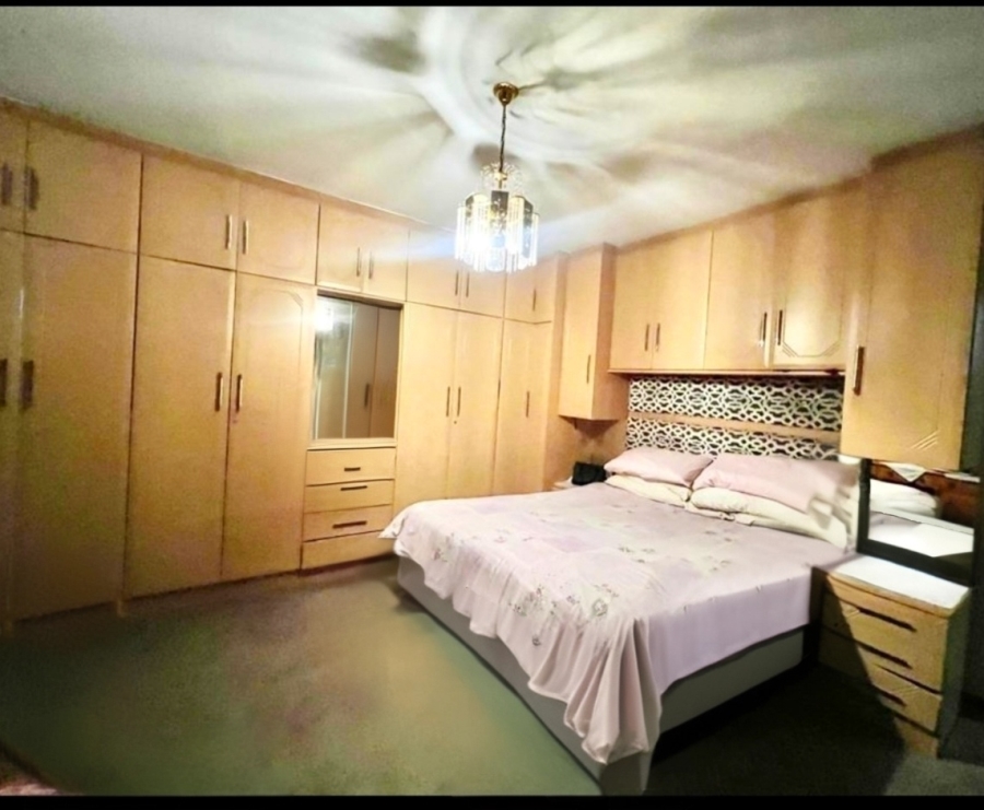 4 Bedroom Property for Sale in Raisethorpe KwaZulu-Natal