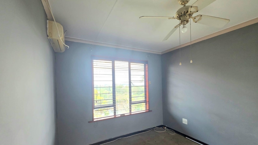 To Let 3 Bedroom Property for Rent in Yellowwood Park KwaZulu-Natal