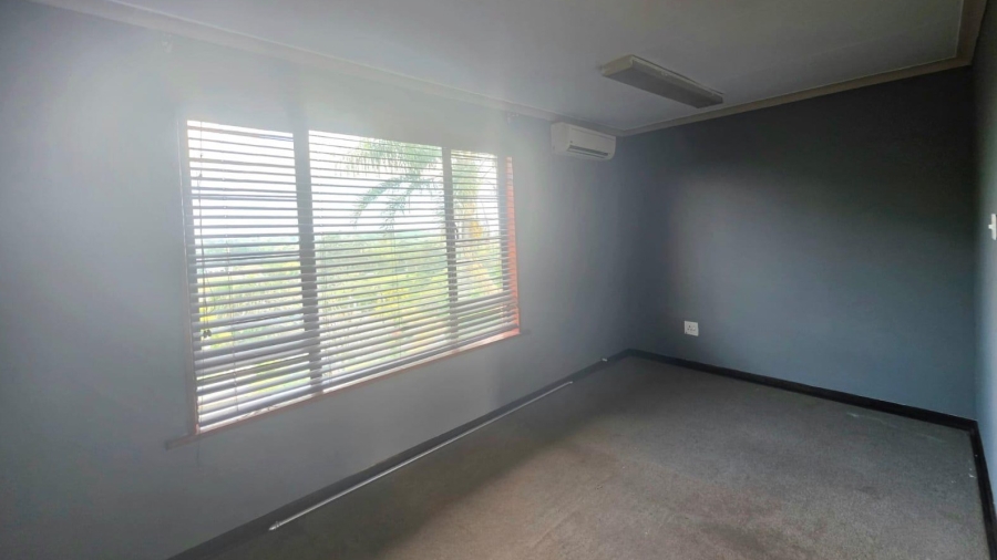 To Let 3 Bedroom Property for Rent in Yellowwood Park KwaZulu-Natal