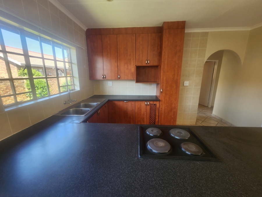 3 Bedroom Property for Sale in Huttenheights KwaZulu-Natal