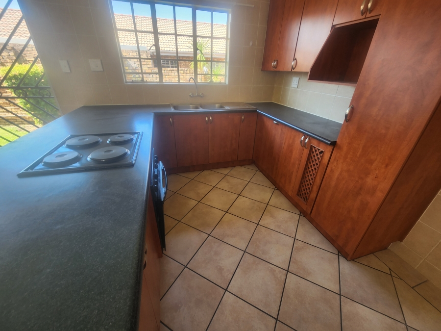 3 Bedroom Property for Sale in Huttenheights KwaZulu-Natal