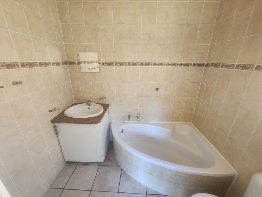 3 Bedroom Property for Sale in Huttenheights KwaZulu-Natal