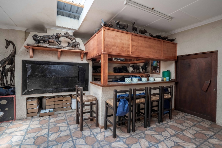 8 Bedroom Property for Sale in Doonside KwaZulu-Natal