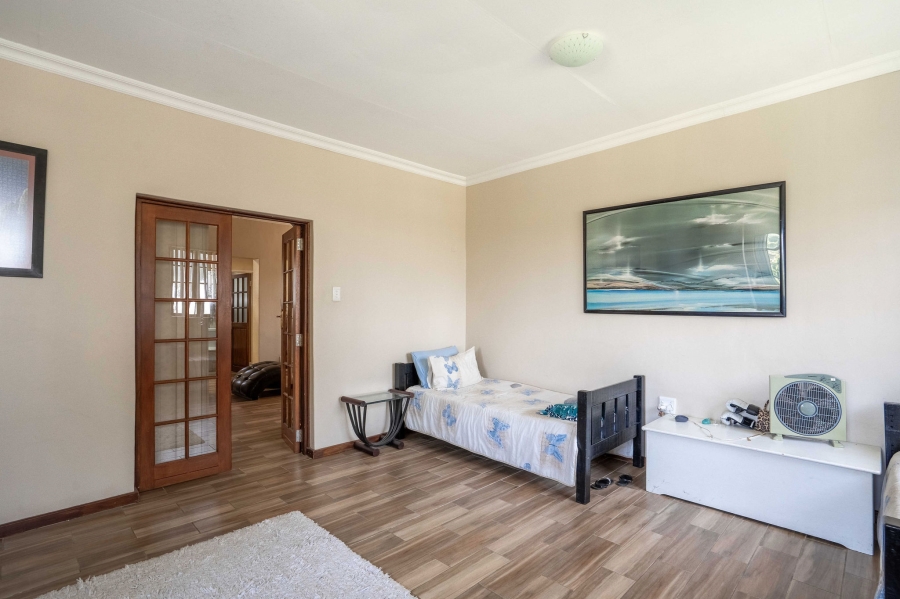 8 Bedroom Property for Sale in Doonside KwaZulu-Natal