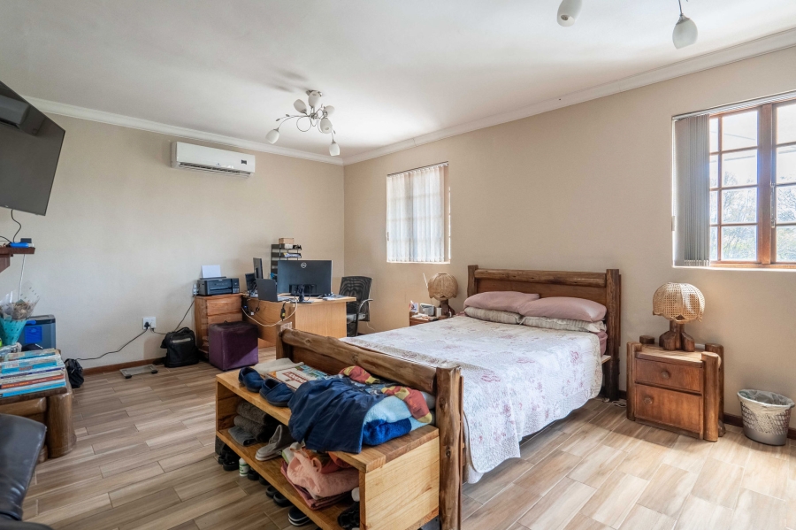 8 Bedroom Property for Sale in Doonside KwaZulu-Natal