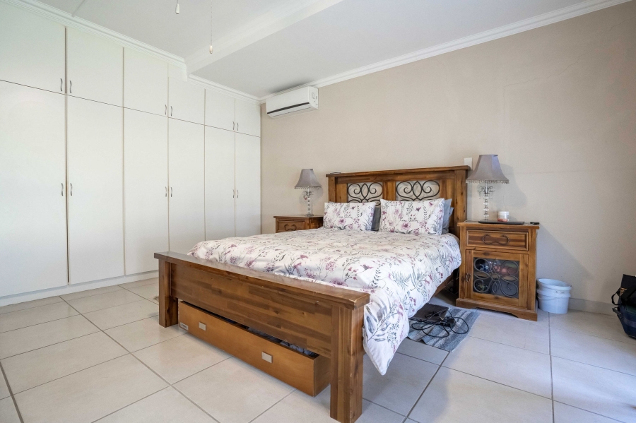 8 Bedroom Property for Sale in Doonside KwaZulu-Natal