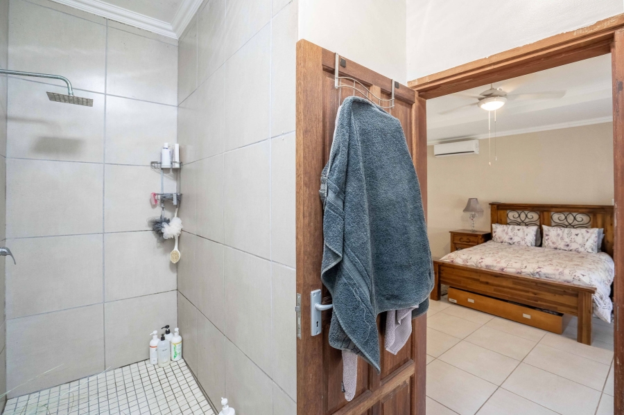 8 Bedroom Property for Sale in Doonside KwaZulu-Natal