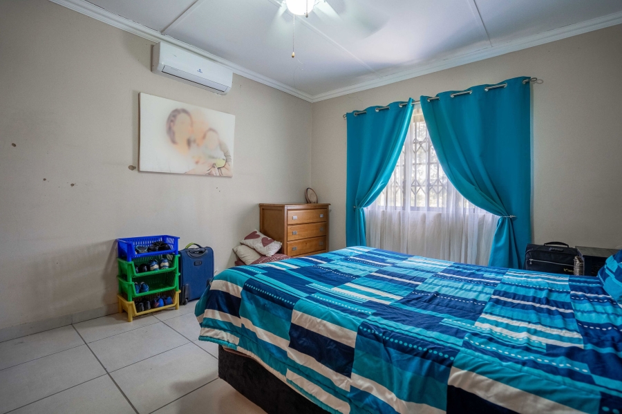 8 Bedroom Property for Sale in Doonside KwaZulu-Natal