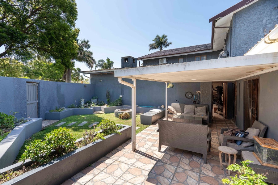 8 Bedroom Property for Sale in Doonside KwaZulu-Natal
