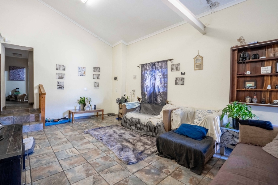 8 Bedroom Property for Sale in Doonside KwaZulu-Natal