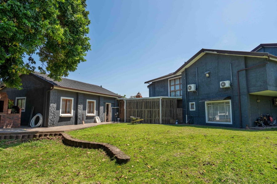 8 Bedroom Property for Sale in Doonside KwaZulu-Natal