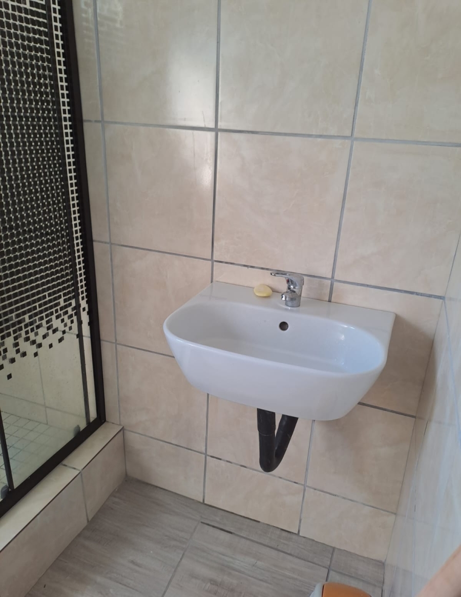 5 Bedroom Property for Sale in Kildare KwaZulu-Natal