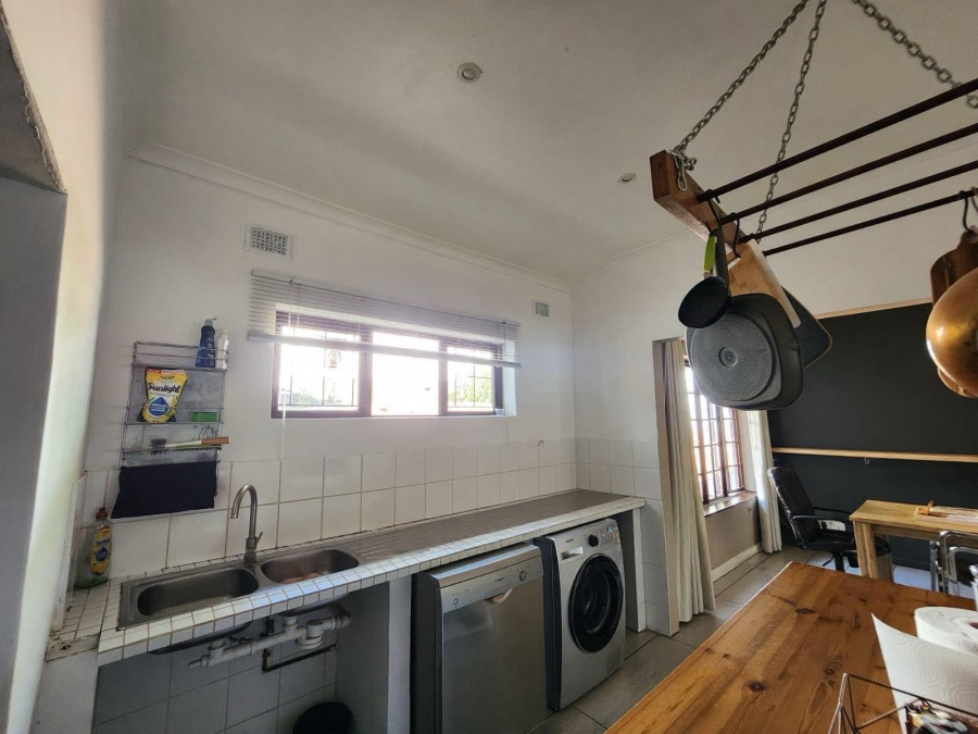 To Let 3 Bedroom Property for Rent in Kloof KwaZulu-Natal