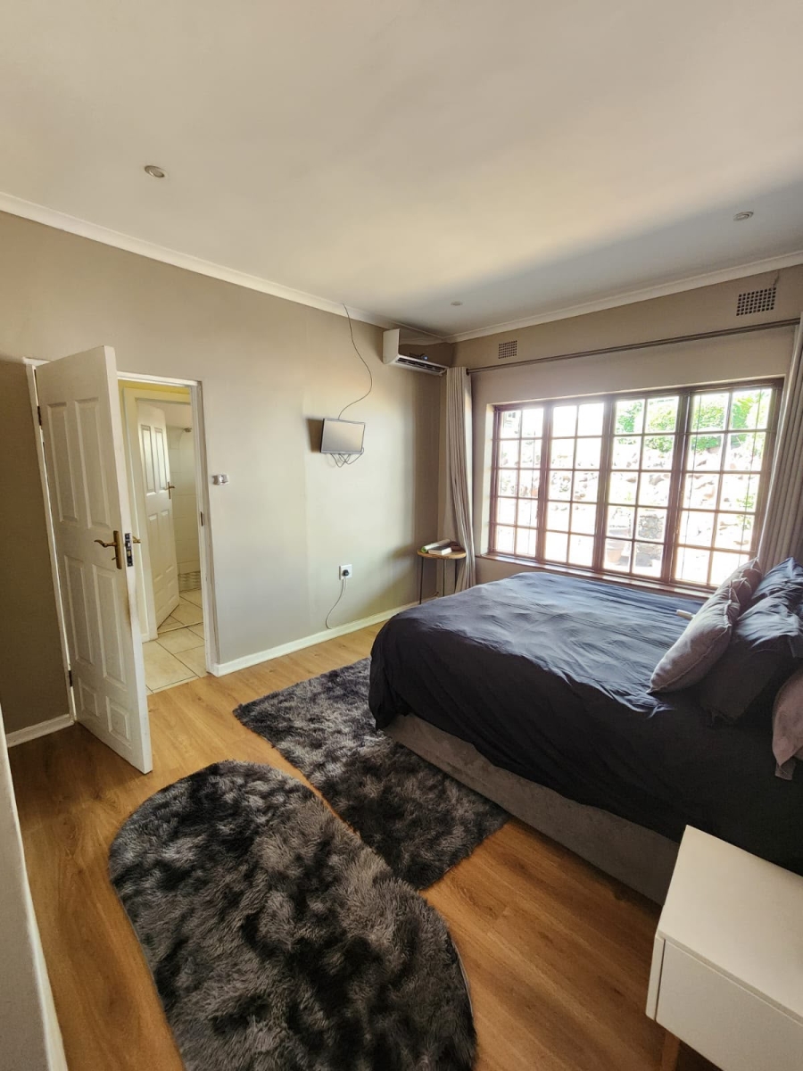 To Let 3 Bedroom Property for Rent in Kloof KwaZulu-Natal