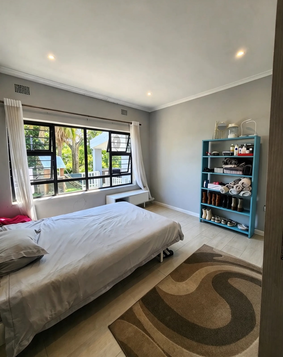 To Let 3 Bedroom Property for Rent in Kloof KwaZulu-Natal