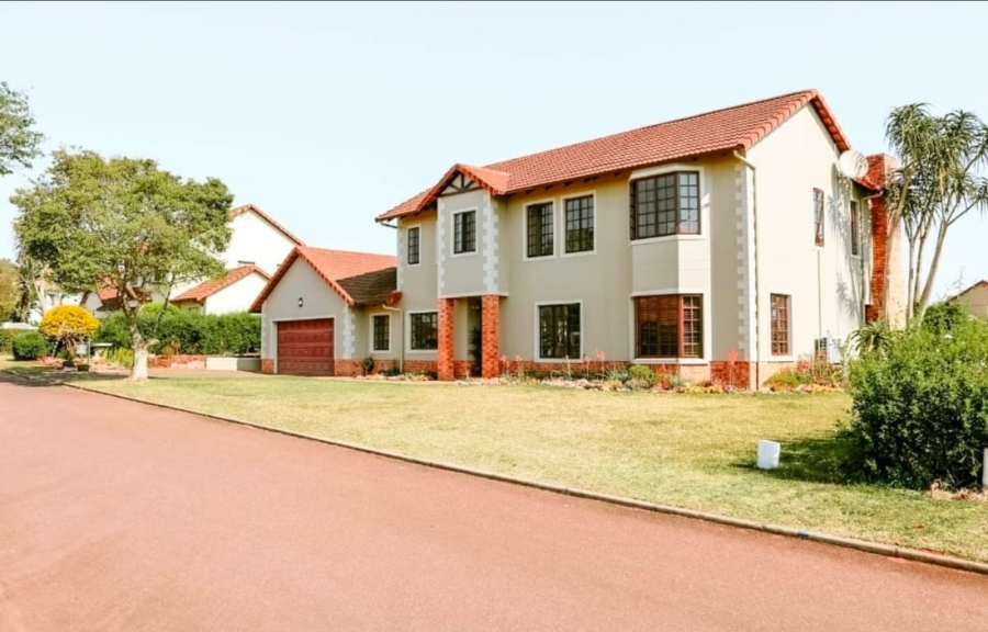 4 Bedroom Property for Sale in Clifton Hill Estate KwaZulu-Natal