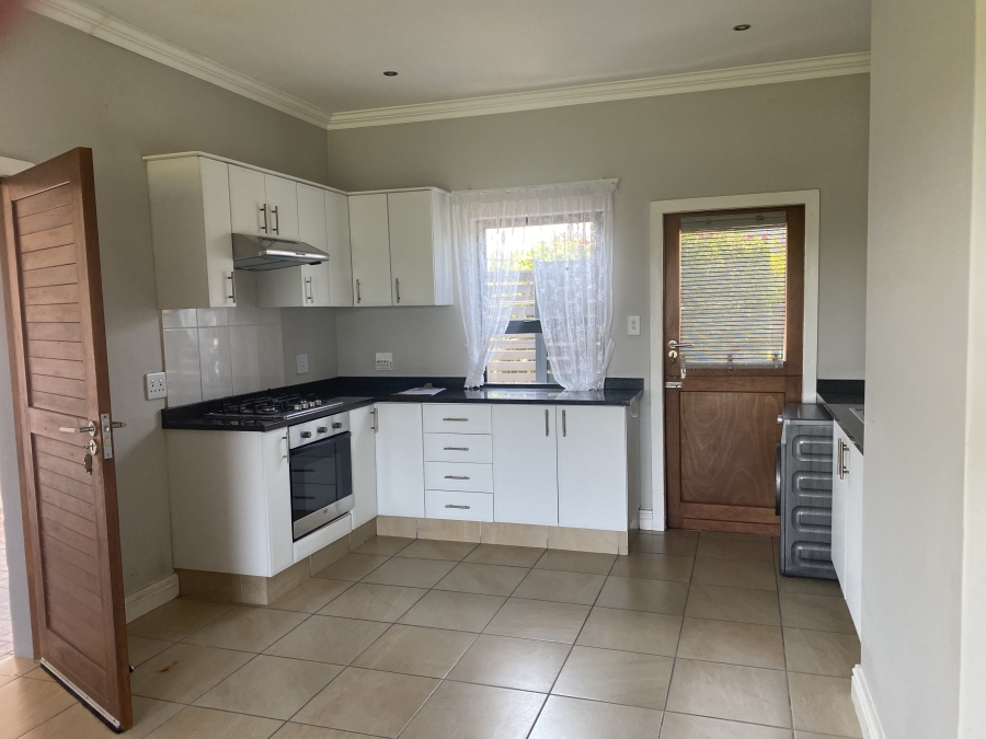 To Let 2 Bedroom Property for Rent in Palm Lakes Estate KwaZulu-Natal
