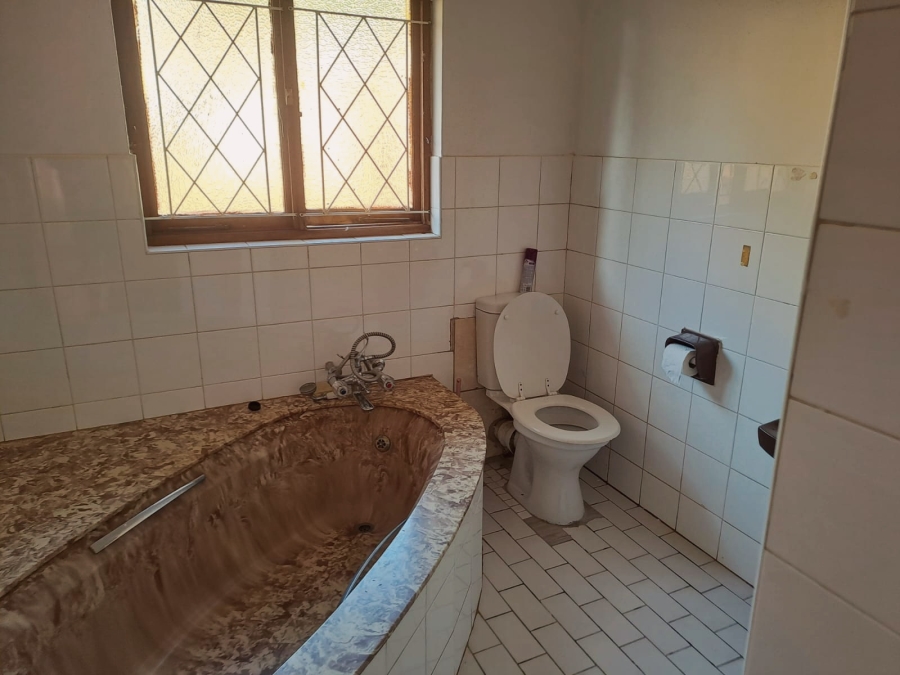 5 Bedroom Property for Sale in Kildare KwaZulu-Natal