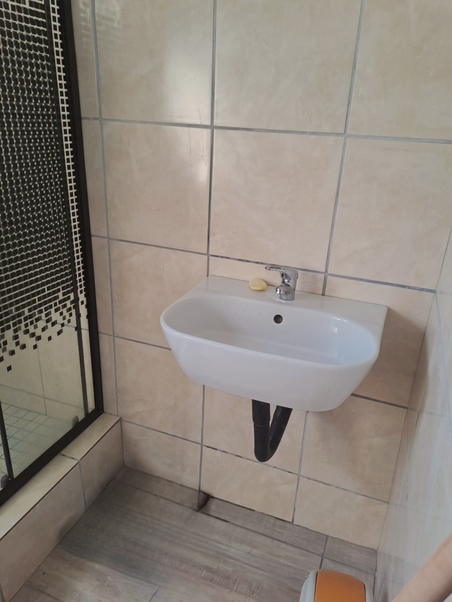 5 Bedroom Property for Sale in Kildare KwaZulu-Natal