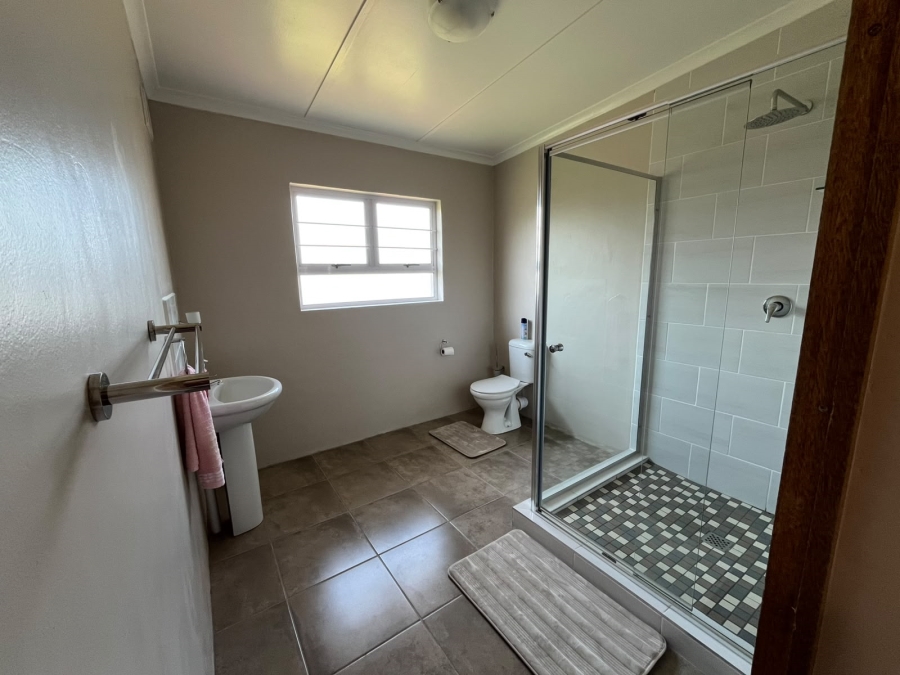 5 Bedroom Property for Sale in Wartburg KwaZulu-Natal