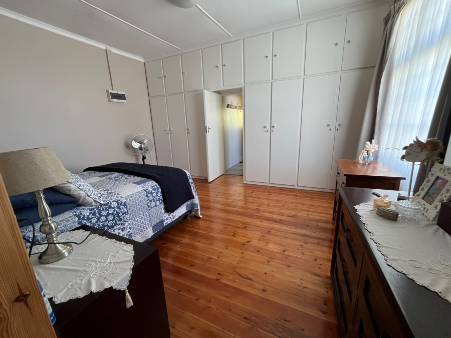 5 Bedroom Property for Sale in Wartburg KwaZulu-Natal