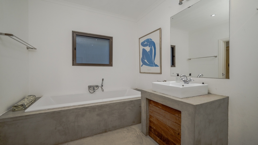 6 Bedroom Property for Sale in Prince