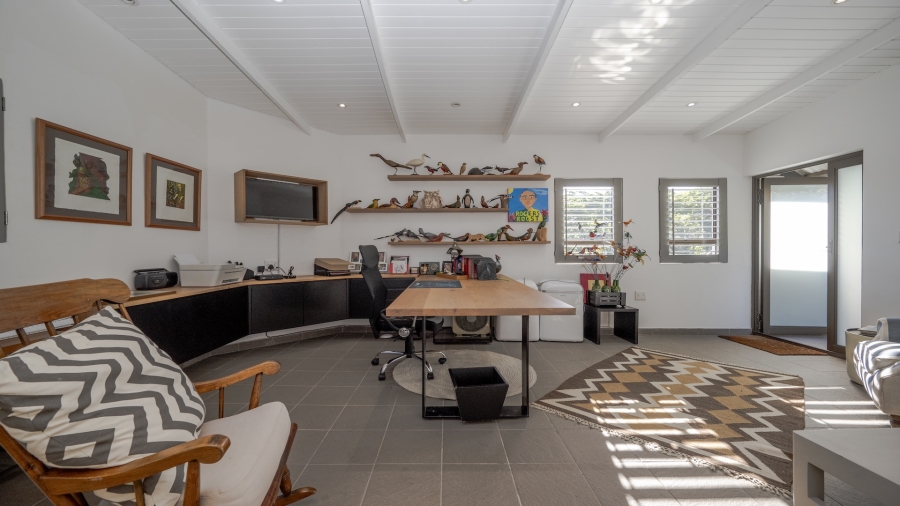 6 Bedroom Property for Sale in Prince