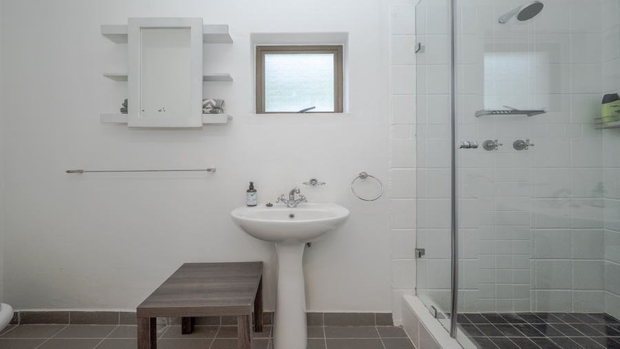 6 Bedroom Property for Sale in Prince