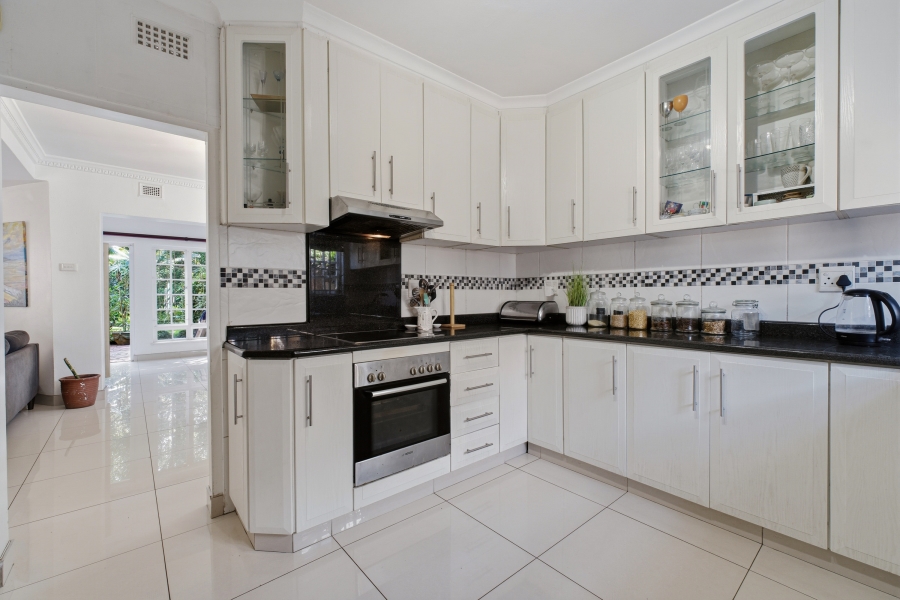 3 Bedroom Property for Sale in Kloof KwaZulu-Natal