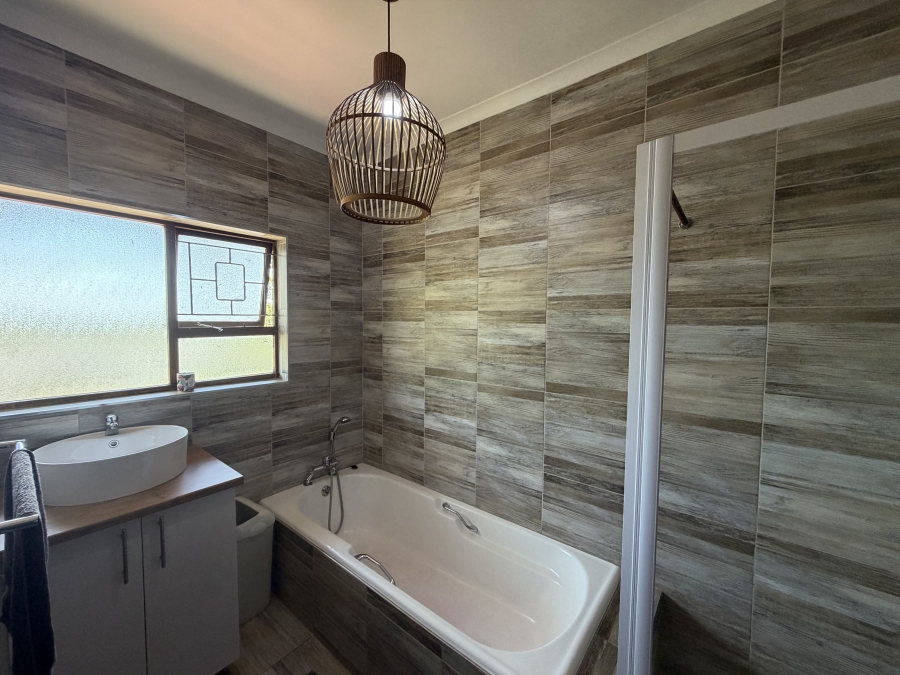 3 Bedroom Property for Sale in Hayfields KwaZulu-Natal