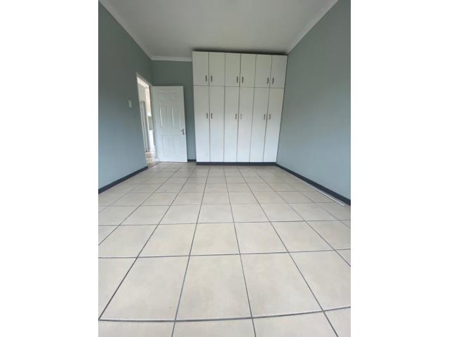 To Let 2 Bedroom Property for Rent in Wentworth KwaZulu-Natal