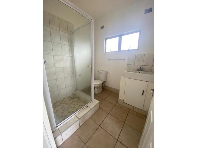 To Let 2 Bedroom Property for Rent in Wentworth KwaZulu-Natal