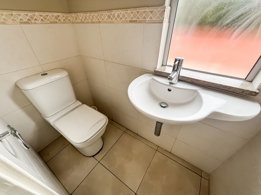To Let 3 Bedroom Property for Rent in Umhlanga KwaZulu-Natal