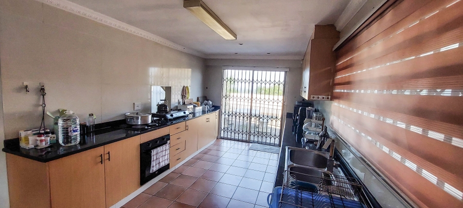 To Let 4 Bedroom Property for Rent in La Mercy KwaZulu-Natal