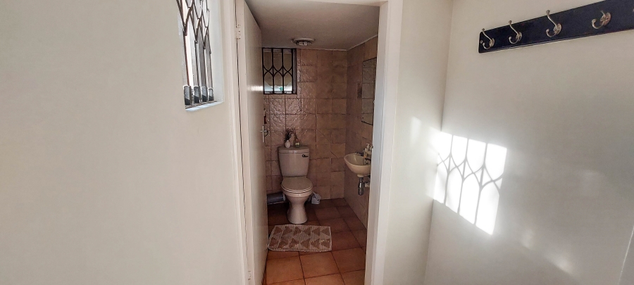 To Let 4 Bedroom Property for Rent in La Mercy KwaZulu-Natal