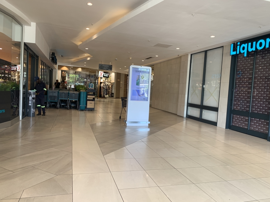 To Let Commercial Property for Rent in La Lucia KwaZulu-Natal