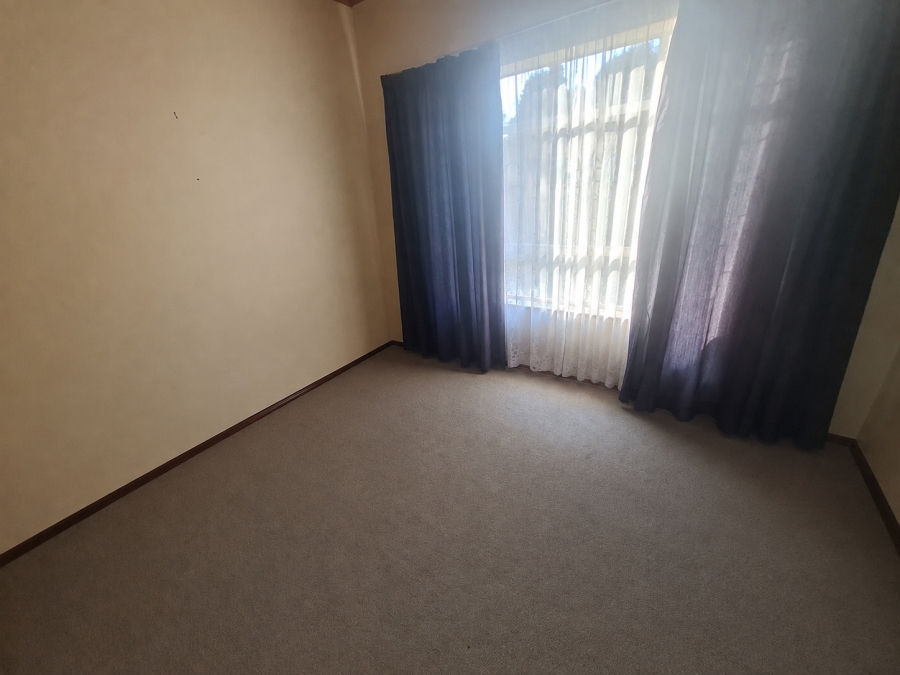 4 Bedroom Property for Sale in Amiel Park KwaZulu-Natal