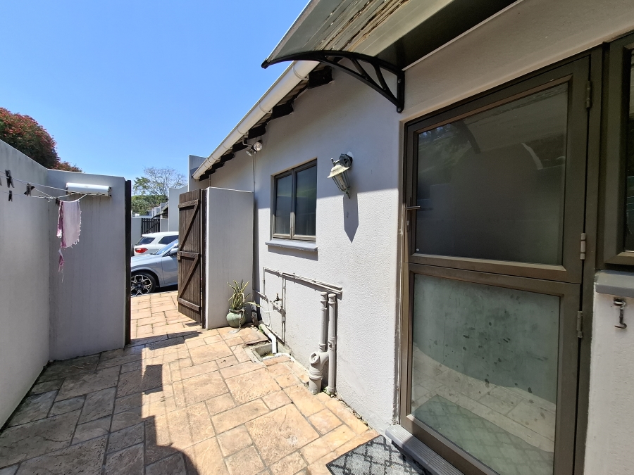 To Let 2 Bedroom Property for Rent in The Wolds KwaZulu-Natal