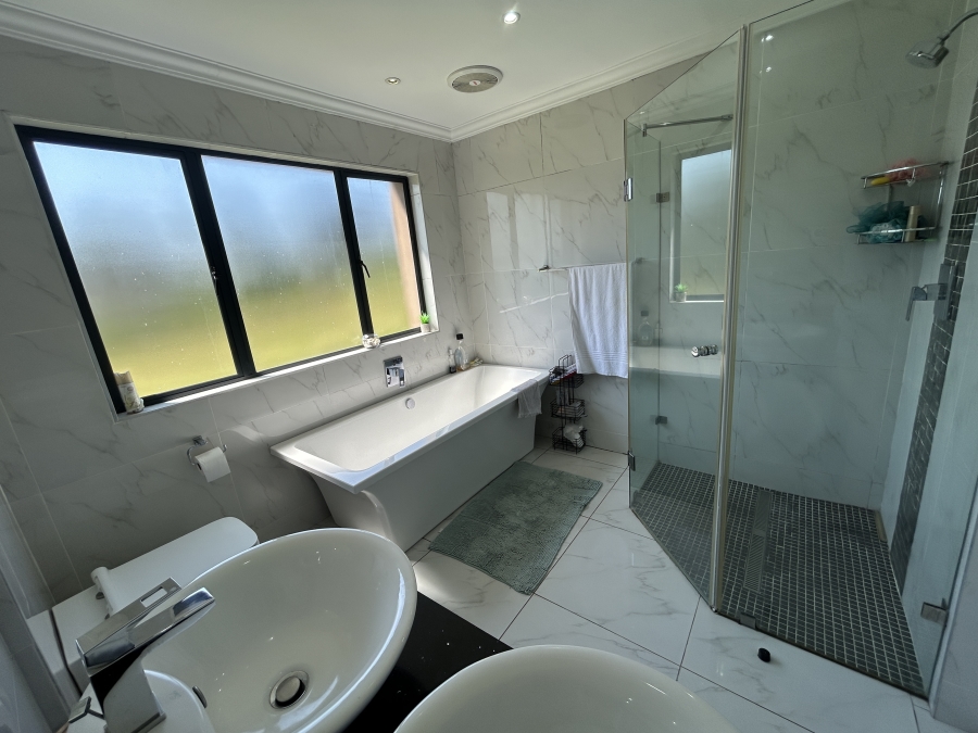 4 Bedroom Property for Sale in Palm Lakes Estate KwaZulu-Natal