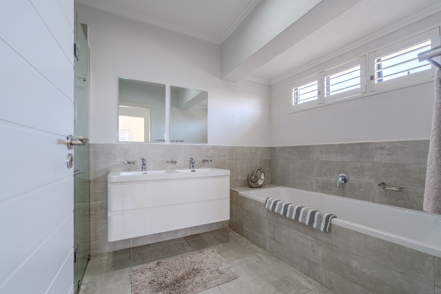 2 Bedroom Property for Sale in Shakas Rock KwaZulu-Natal